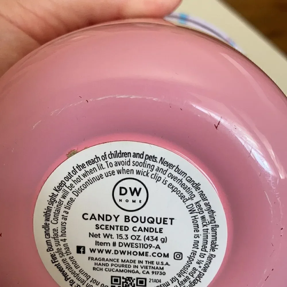 DW Home Hand Poured Candle Candy Bouquet